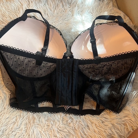 Victoria’s Secret very sexy embroidered lace push up bra top - Picture 4 of 6